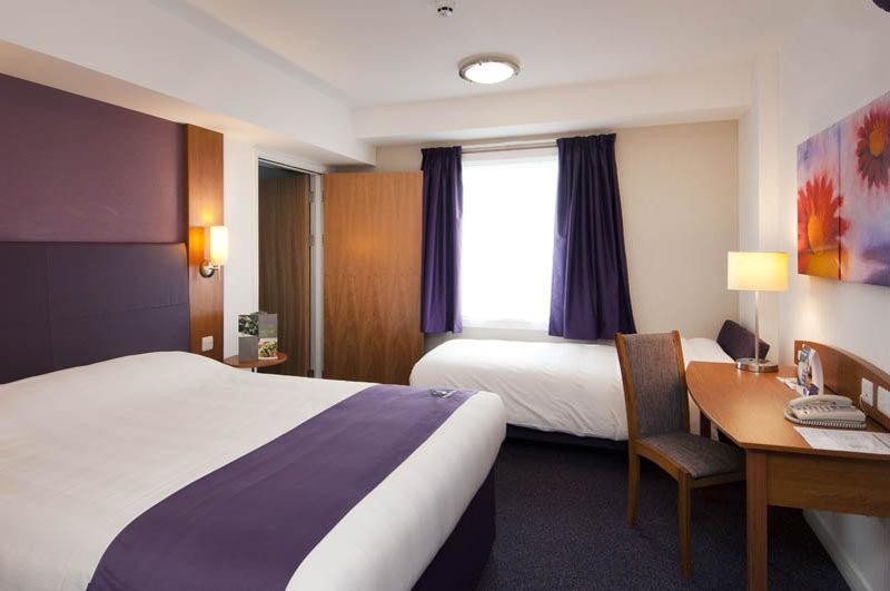Premier Inn Birmingham Oldbury Oldbury (West Midlands) Exterior foto